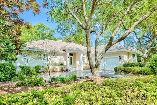 Miramar Beach, Florida 32550, 3 Bedrooms Bedrooms, ,4 BathroomsBathrooms,Residential,For Sale,Club,868904