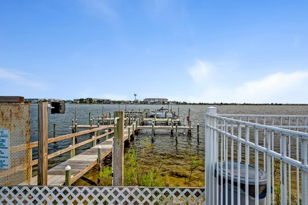 Fort Walton Beach, Florida 32548, 2 Bedrooms Bedrooms, ,1 BathroomBathrooms,Residential,For Sale,Miracle Strip,868871