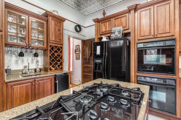 Pensacola, Florida 32501, 5 Bedrooms Bedrooms, ,5 BathroomsBathrooms,Residential,For Sale,Desoto,859617