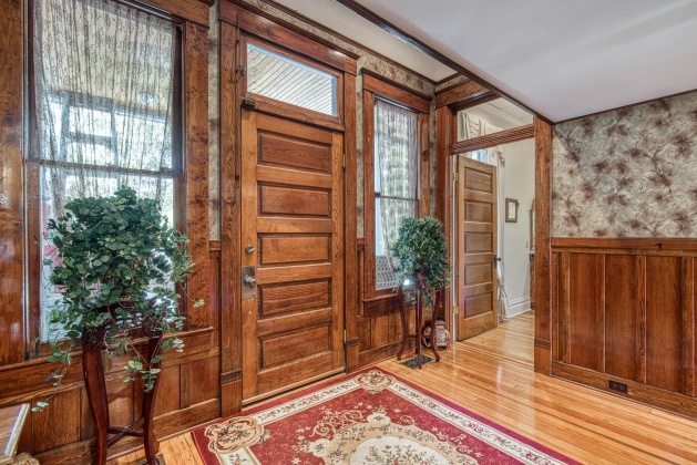 Pensacola, Florida 32501, 5 Bedrooms Bedrooms, ,5 BathroomsBathrooms,Residential,For Sale,Desoto,859617