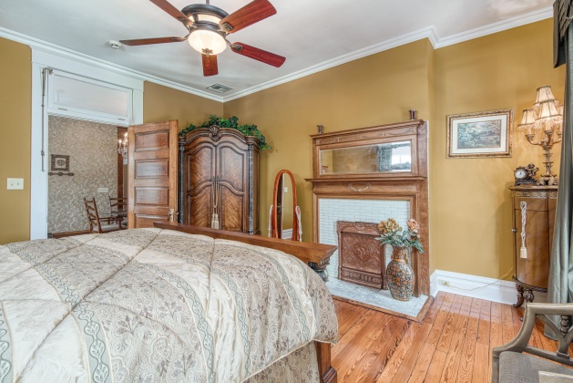 Pensacola, Florida 32501, 5 Bedrooms Bedrooms, ,5 BathroomsBathrooms,Residential,For Sale,Desoto,859617