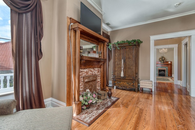 Pensacola, Florida 32501, 5 Bedrooms Bedrooms, ,5 BathroomsBathrooms,Residential,For Sale,Desoto,859617