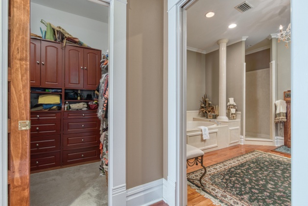 Pensacola, Florida 32501, 5 Bedrooms Bedrooms, ,5 BathroomsBathrooms,Residential,For Sale,Desoto,859617