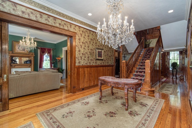 Pensacola, Florida 32501, 5 Bedrooms Bedrooms, ,5 BathroomsBathrooms,Residential,For Sale,Desoto,859617