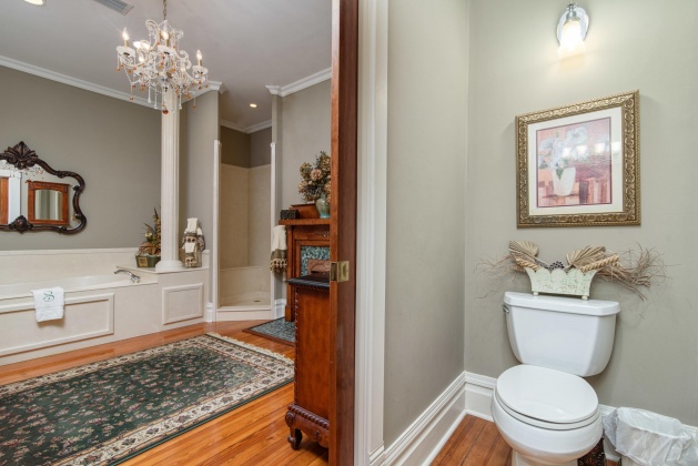 Pensacola, Florida 32501, 5 Bedrooms Bedrooms, ,5 BathroomsBathrooms,Residential,For Sale,Desoto,859617