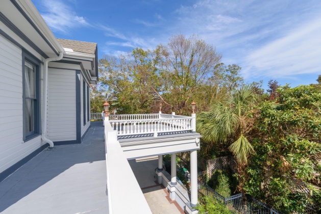 Pensacola, Florida 32501, 5 Bedrooms Bedrooms, ,5 BathroomsBathrooms,Residential,For Sale,Desoto,859617