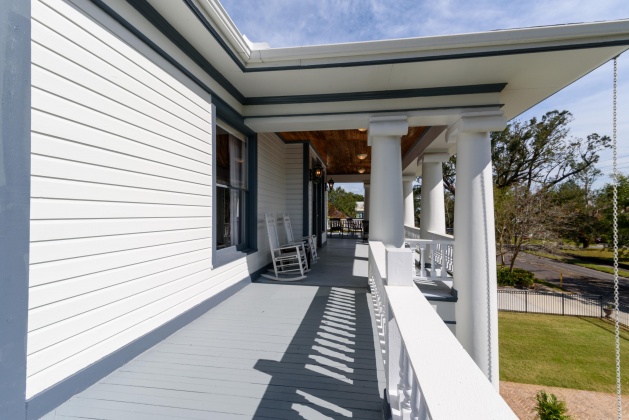 Pensacola, Florida 32501, 5 Bedrooms Bedrooms, ,5 BathroomsBathrooms,Residential,For Sale,Desoto,859617