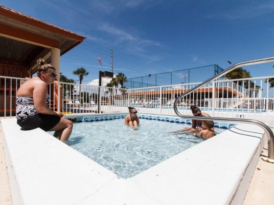 Fort Walton Beach, Florida 32548, 2 Bedrooms Bedrooms, ,2 BathroomsBathrooms,Residential,For Sale,Coral,869013