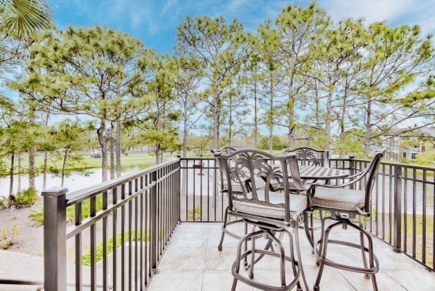 Miramar Beach, Florida 32550, 2 Bedrooms Bedrooms, ,3 BathroomsBathrooms,Residential,For Sale,Turnberry,869050