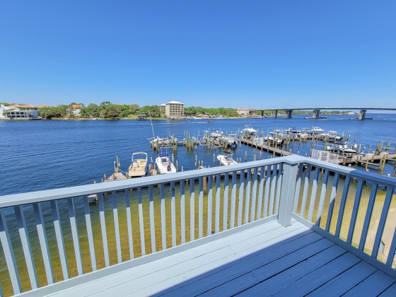 Fort Walton Beach, Florida 32548, 2 Bedrooms Bedrooms, ,4 BathroomsBathrooms,Residential,For Sale,Bluefish,869072