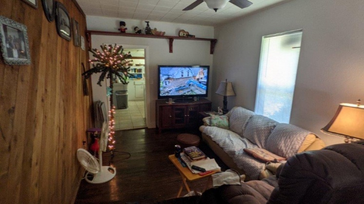 Defuniak Springs, Florida 32435, 3 Bedrooms Bedrooms, ,2 BathroomsBathrooms,Residential,For Sale,Hubbard,869074