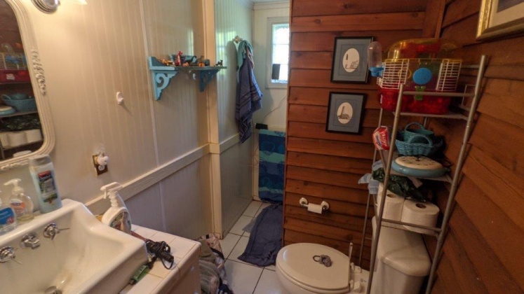 Defuniak Springs, Florida 32435, 3 Bedrooms Bedrooms, ,2 BathroomsBathrooms,Residential,For Sale,Hubbard,869074