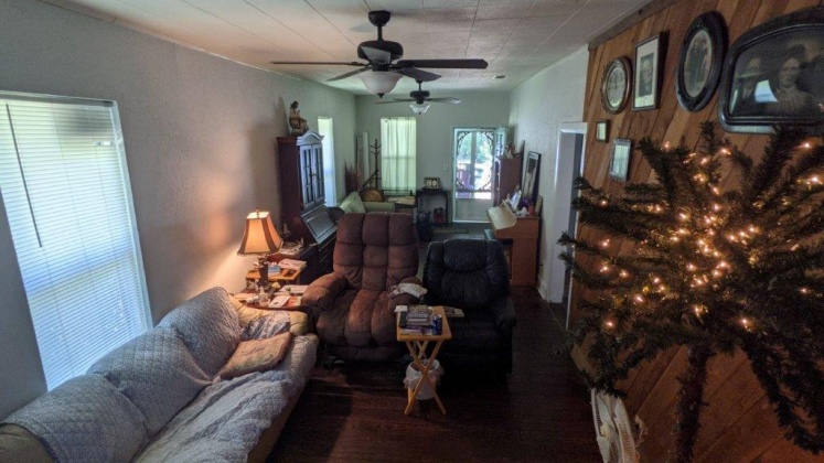 Defuniak Springs, Florida 32435, 3 Bedrooms Bedrooms, ,2 BathroomsBathrooms,Residential,For Sale,Hubbard,869074