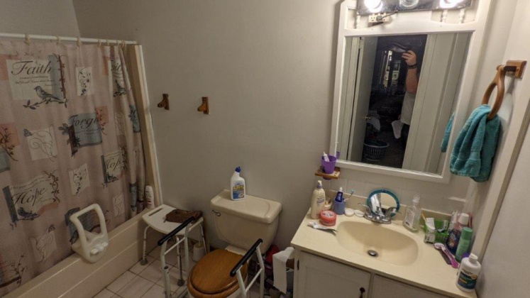 Defuniak Springs, Florida 32435, 3 Bedrooms Bedrooms, ,2 BathroomsBathrooms,Residential,For Sale,Hubbard,869074