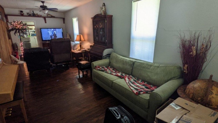 Defuniak Springs, Florida 32435, 3 Bedrooms Bedrooms, ,2 BathroomsBathrooms,Residential,For Sale,Hubbard,869074