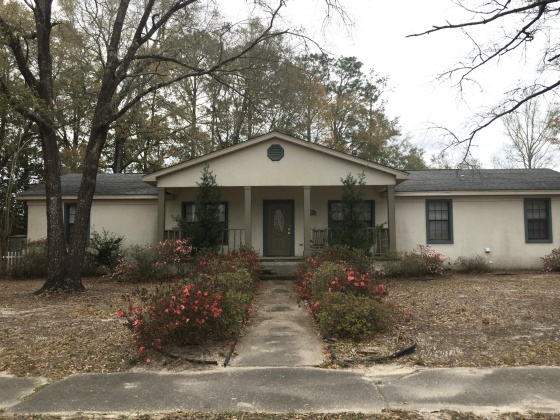 Defuniak Springs, Florida 32435, 3 Bedrooms Bedrooms, ,2 BathroomsBathrooms,Residential,For Sale,Bay,869100