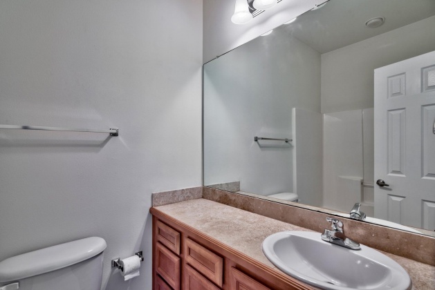 Freeport, Florida 32439, 2 Bedrooms Bedrooms, ,3 BathroomsBathrooms,Residential,For Sale,331 Business,869098