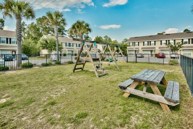 Freeport, Florida 32439, 2 Bedrooms Bedrooms, ,3 BathroomsBathrooms,Residential,For Sale,331 Business,869098