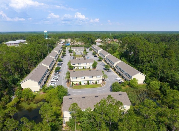 Freeport, Florida 32439, 2 Bedrooms Bedrooms, ,3 BathroomsBathrooms,Residential,For Sale,331 Business,869098