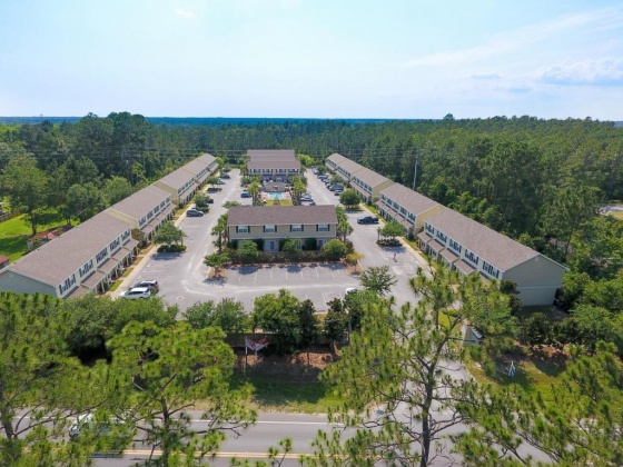 Freeport, Florida 32439, 2 Bedrooms Bedrooms, ,3 BathroomsBathrooms,Residential,For Sale,331 Business,869098