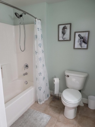 Panama City, Florida 32408, 2 Bedrooms Bedrooms, ,3 BathroomsBathrooms,Residential,For Sale,Thomas,869115