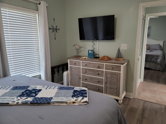 Panama City, Florida 32408, 2 Bedrooms Bedrooms, ,3 BathroomsBathrooms,Residential,For Sale,Thomas,869115