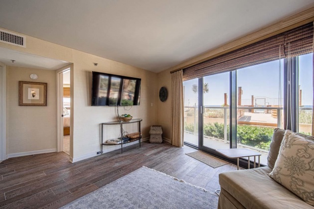 Miramar Beach, Florida 32550, 1 Bedroom Bedrooms, ,1 BathroomBathrooms,Residential,For Sale,Beachside Two,869102