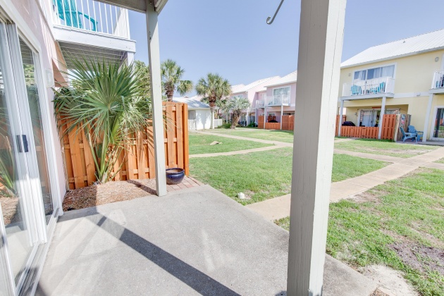 Miramar Beach, Florida 32550, 2 Bedrooms Bedrooms, ,3 BathroomsBathrooms,Residential,For Sale,Geronimo,869156