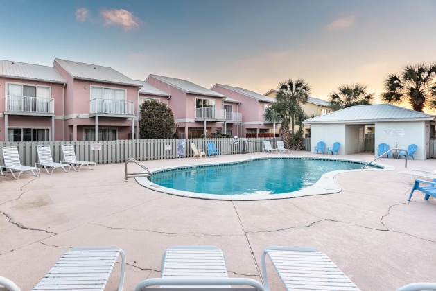 Miramar Beach, Florida 32550, 2 Bedrooms Bedrooms, ,3 BathroomsBathrooms,Residential,For Sale,Geronimo,869156