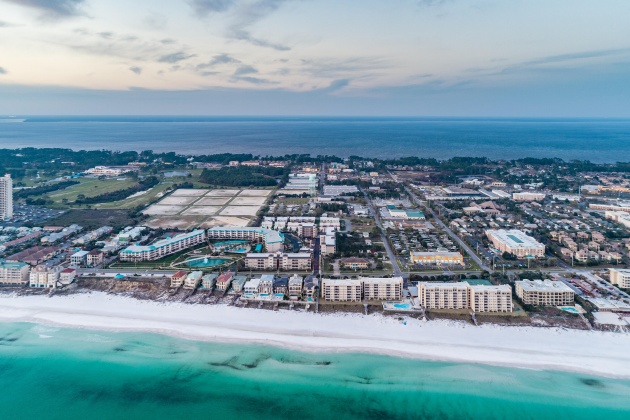 Miramar Beach, Florida 32550, 2 Bedrooms Bedrooms, ,3 BathroomsBathrooms,Residential,For Sale,Geronimo,869156