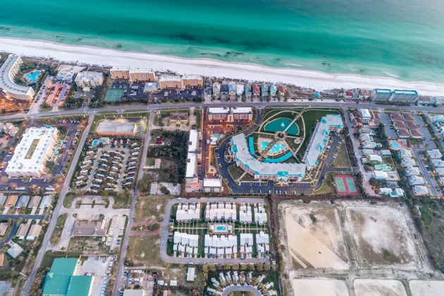 Miramar Beach, Florida 32550, 2 Bedrooms Bedrooms, ,3 BathroomsBathrooms,Residential,For Sale,Geronimo,869156