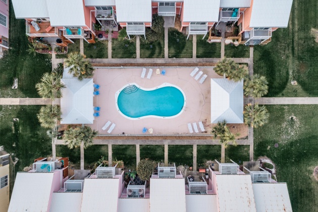 Miramar Beach, Florida 32550, 2 Bedrooms Bedrooms, ,3 BathroomsBathrooms,Residential,For Sale,Geronimo,869156