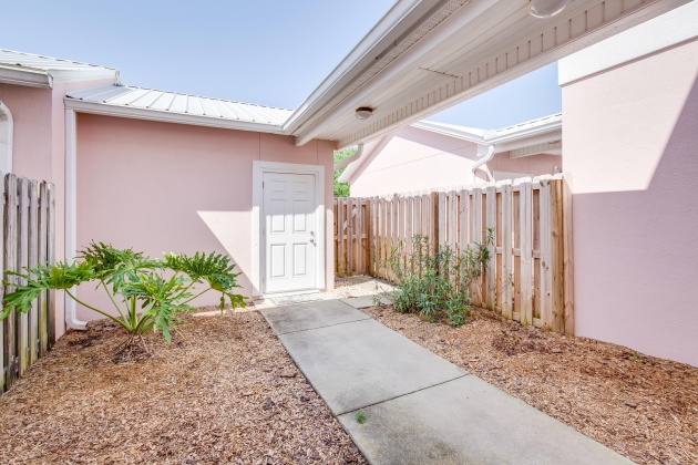 Miramar Beach, Florida 32550, 2 Bedrooms Bedrooms, ,3 BathroomsBathrooms,Residential,For Sale,Geronimo,869156