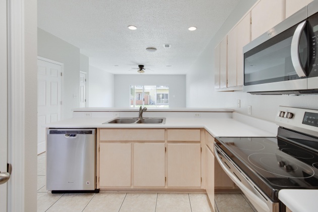 Miramar Beach, Florida 32550, 2 Bedrooms Bedrooms, ,3 BathroomsBathrooms,Residential,For Sale,Geronimo,869156