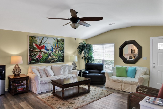 Miramar Beach, Florida 32550, 2 Bedrooms Bedrooms, ,2 BathroomsBathrooms,Residential,For Sale,Sea Oats,869178