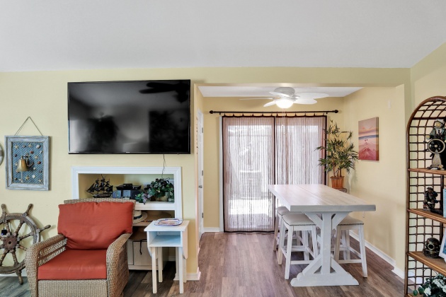 Miramar Beach, Florida 32550, 2 Bedrooms Bedrooms, ,2 BathroomsBathrooms,Residential,For Sale,Sea Oats,869178