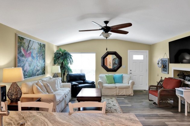 Miramar Beach, Florida 32550, 2 Bedrooms Bedrooms, ,2 BathroomsBathrooms,Residential,For Sale,Sea Oats,869178