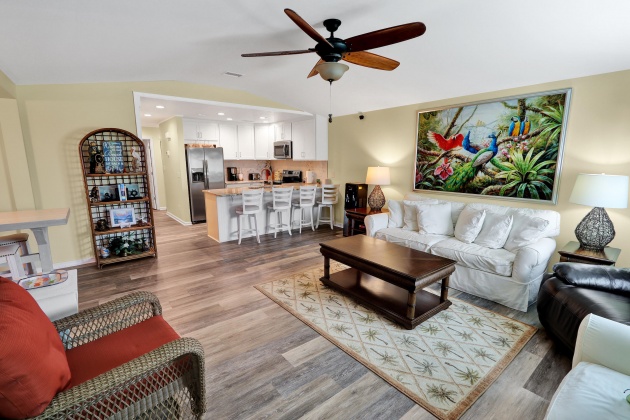Miramar Beach, Florida 32550, 2 Bedrooms Bedrooms, ,2 BathroomsBathrooms,Residential,For Sale,Sea Oats,869178