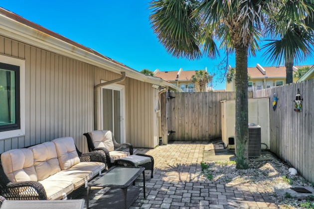 Miramar Beach, Florida 32550, 2 Bedrooms Bedrooms, ,2 BathroomsBathrooms,Residential,For Sale,Sea Oats,869178