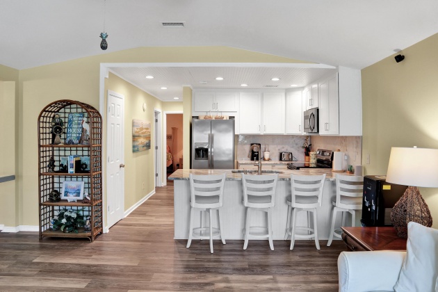 Miramar Beach, Florida 32550, 2 Bedrooms Bedrooms, ,2 BathroomsBathrooms,Residential,For Sale,Sea Oats,869178
