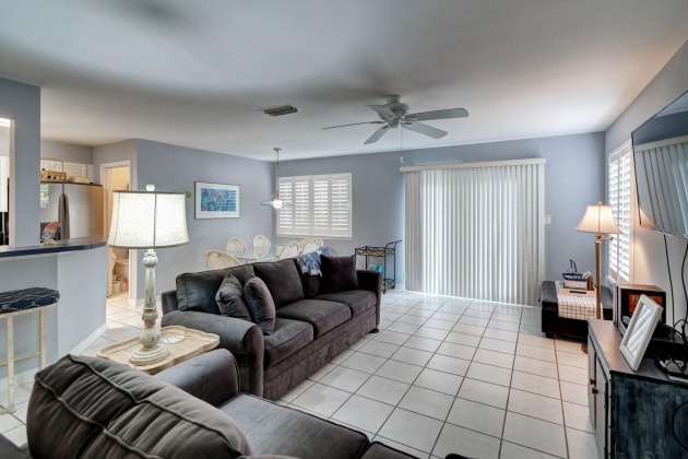Destin, Florida 32541, 2 Bedrooms Bedrooms, ,2 BathroomsBathrooms,Residential,For Sale,Gulf Shore,857498
