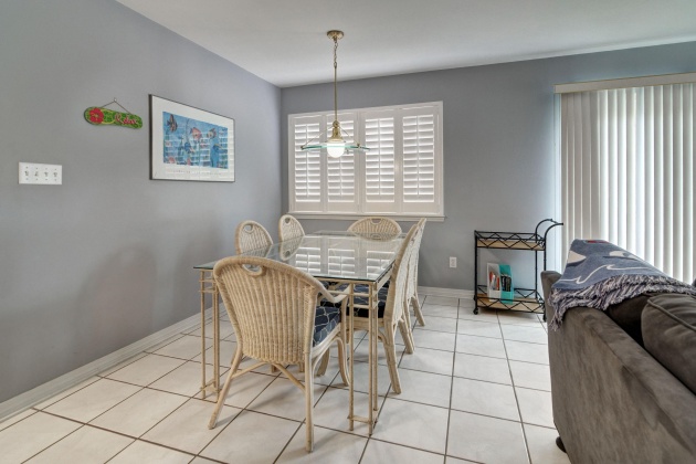 Destin, Florida 32541, 2 Bedrooms Bedrooms, ,2 BathroomsBathrooms,Residential,For Sale,Gulf Shore,857498