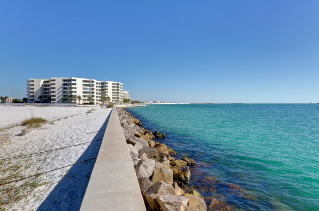 Destin, Florida 32541, 2 Bedrooms Bedrooms, ,2 BathroomsBathrooms,Residential,For Sale,Gulf Shore,857498