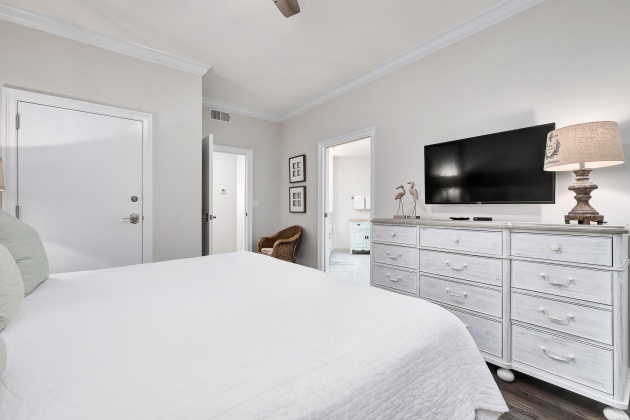 Miramar Beach, Florida 32550, 2 Bedrooms Bedrooms, ,2 BathroomsBathrooms,Residential,For Sale,Topsl Beach,869194