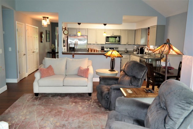 Defuniak Springs, Florida 32433, 3 Bedrooms Bedrooms, ,2 BathroomsBathrooms,Residential,For Sale,Placid Lake,869211