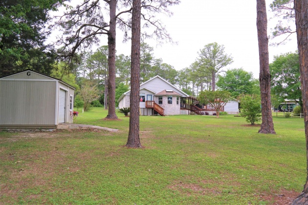 Defuniak Springs, Florida 32433, 3 Bedrooms Bedrooms, ,2 BathroomsBathrooms,Residential,For Sale,Placid Lake,869211