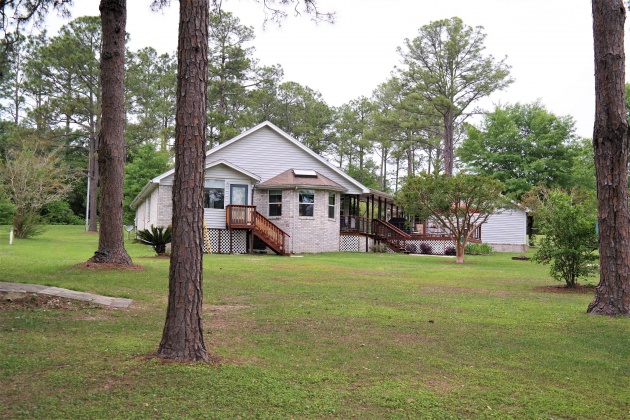 Defuniak Springs, Florida 32433, 3 Bedrooms Bedrooms, ,2 BathroomsBathrooms,Residential,For Sale,Placid Lake,869211