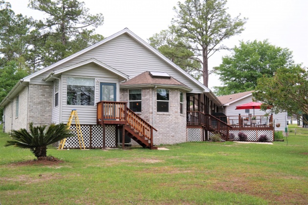 Defuniak Springs, Florida 32433, 3 Bedrooms Bedrooms, ,2 BathroomsBathrooms,Residential,For Sale,Placid Lake,869211