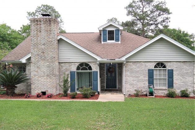 Defuniak Springs, Florida 32433, 3 Bedrooms Bedrooms, ,2 BathroomsBathrooms,Residential,For Sale,Placid Lake,869211