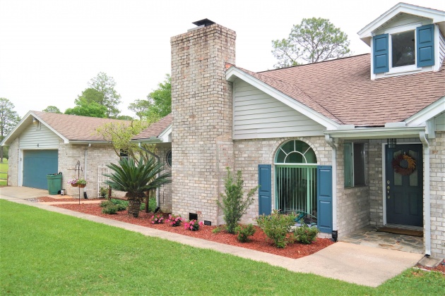 Defuniak Springs, Florida 32433, 3 Bedrooms Bedrooms, ,2 BathroomsBathrooms,Residential,For Sale,Placid Lake,869211